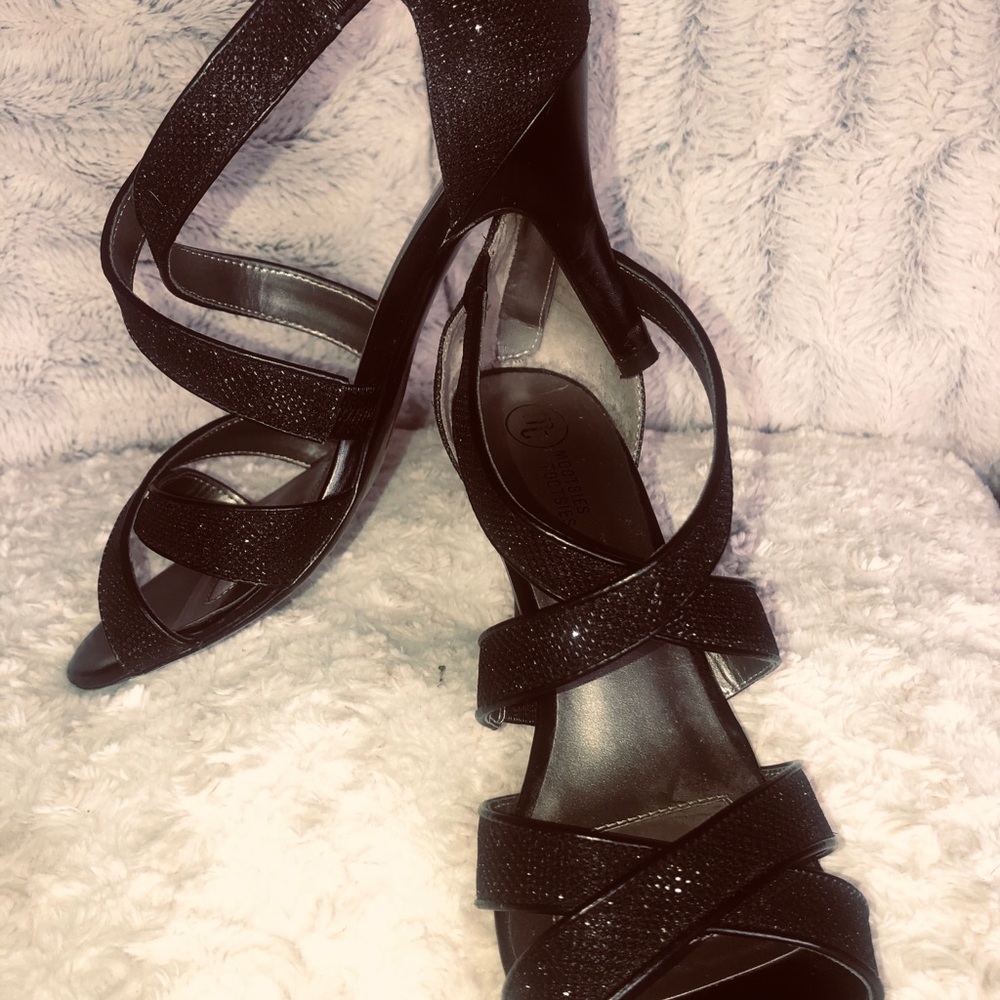 Mootsies Tootsies open toe, heels, shoes. Size 9